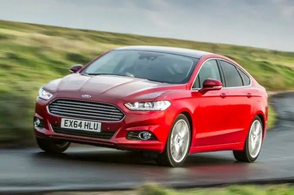 Въпреки факта, че производството на Ford Mondeo в Европа приключи през 2022 г., много хора харесаха модела заради неговата надеждност. Само 3% от собствениците на този автомобил са имали повреди и са свързани с електрически системи, различни от двигателя.
Рейтинг на надеждност: 98,3%